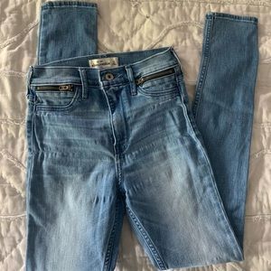 Girls Zippered Skinny Jeans